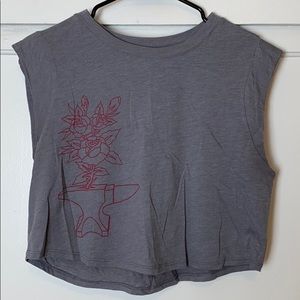 Doughnuts & Deadlifts cropped muscle tank